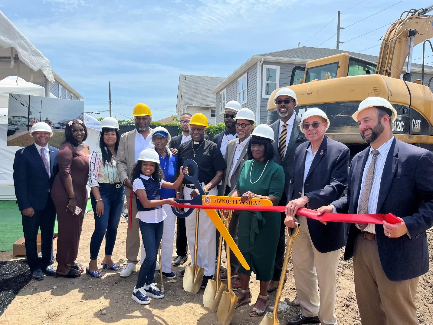 Solages Celebrates Groundbreaking of Inwood Apartments for Veterans and